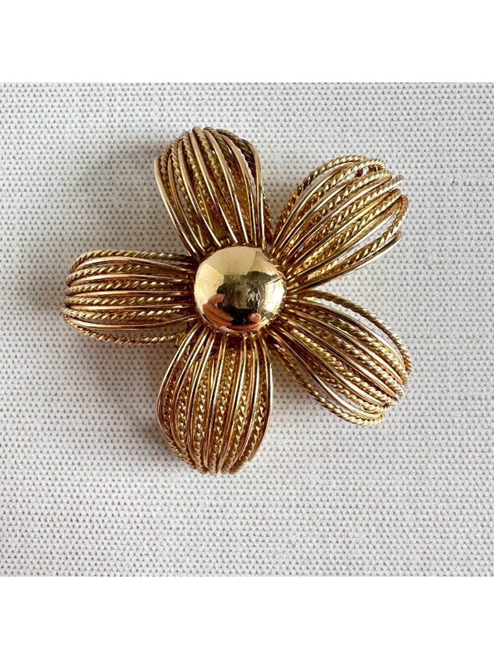 Vintage Winard 12K Gold Filled Wire Flower Brooch Signed Mid Century